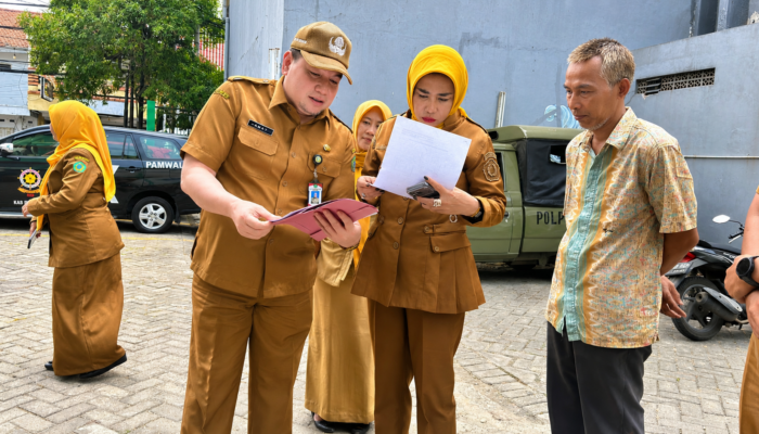 Temukan Bangunan Retak dan Lapak Sepi, Wabup Mimik Idayana Tuntut Perbaikan Sentra Kuliner Gajah Mada