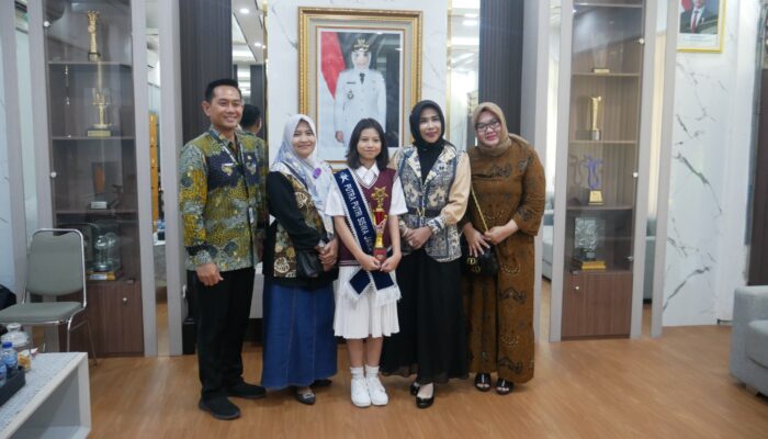 Sabet Juara Putri Berbakat I Jatim, Siswi SMPN 1 Sidoarjo Dapat Apresiasi dari Wakil Bupati