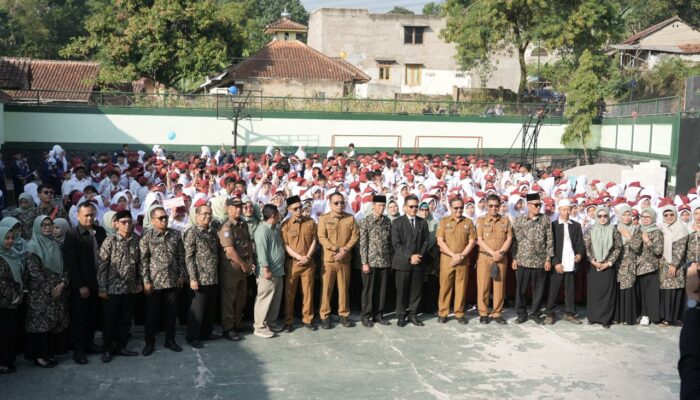 Buka MPLS Serentak, Bupati Dadang Supriatna Tegaskan Sekolah di Kabupaten Bandung Harus Bebas Bullying dan Pungli
