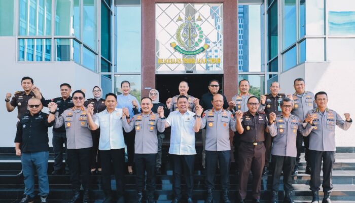 Perkuat Semangat ‘Jogo Jatim’, Kapolda dan Kajati Jatim Komitmen Hilangkan Ego Sektoral Penegakan Hukum