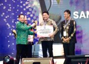 Bupati Subandi Terima Penghargaan dari Mendagri atas Keberhasilan Pemkab Sidoarjo dalam Pengelolaan Sampah dan Lingkungan Asri