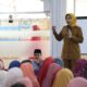 Mimik Idayana Minta Doa Jamaah