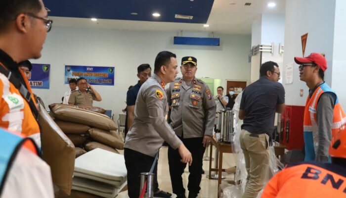 Evakuasi Kebakaran Kapal Sumenep