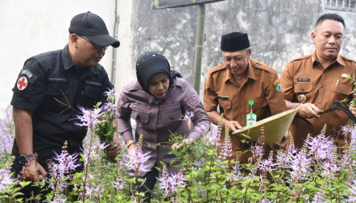 Wabup Sidoarjo Tinjau UMKM Kumis Kucing
