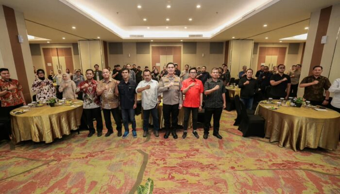 Ngopi Bareng Awak Media, Polda Jatim Perkuat Kemitraan dan Komunikasi