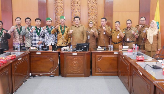 Berdialog dengan Bupati Subandi, HMI Cabang Sidoarjo Nyatakan Dukung Pemberantasan Miras dan Penanggulangan HIV/AIDS