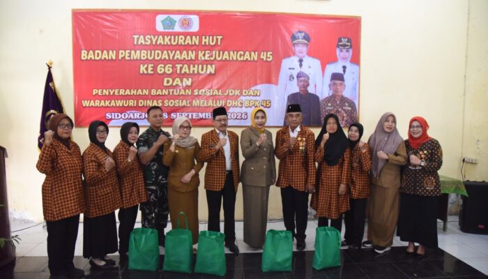 Wakil Bupati Serahkan Bantuan Kepada Janda Perintis Kemerdekaan RI dan Warakawuri