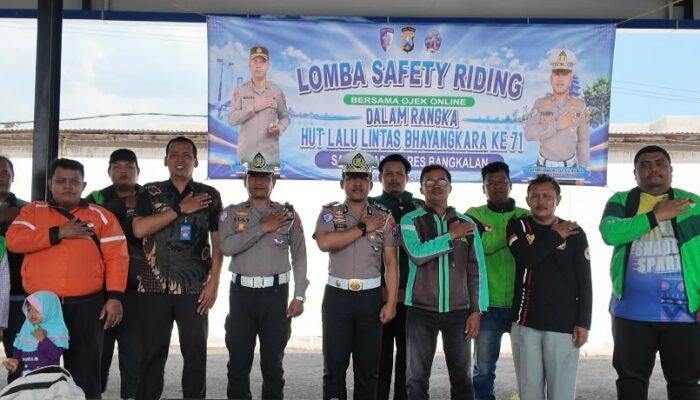 Rayakan HUT Lantas ke-71, Polres Bangkalan Ajak Ojol Uji Nyali Safety Riding Jadi Raja Jalanan Tertib dan Aman