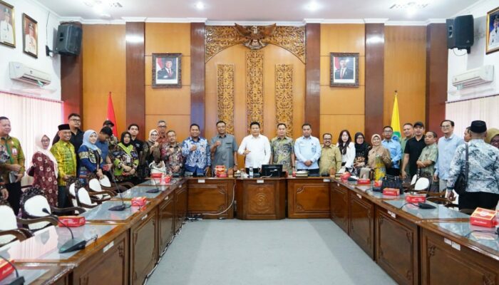 Pemkab Sidoarjo Terus Kawal Pemenuhan SLHS SPPG dalam Program MBG