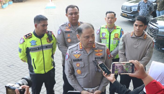 Polda Jatim Terjunkan 60 Personel Siaga 24 Jam Urai Kepadatan di Ketapang Banyuwangi