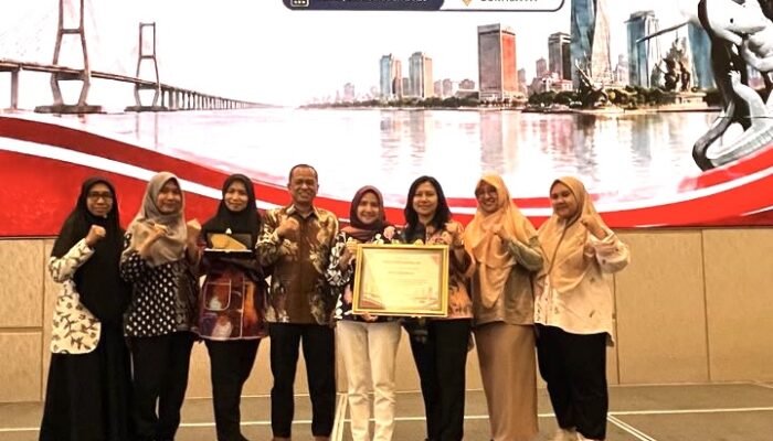 Tanpa Tunggakan! Ini Rahasia Pemkot Surabaya Sabet Penghargaan JKN Jatim
