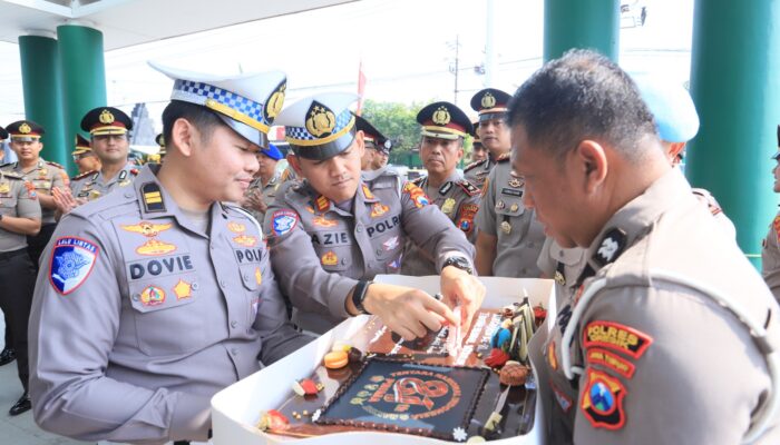 Polres Gresik Beri Kejutan HUT TNI ke-81, Sinergitas TNI-Polri Semakin Solid