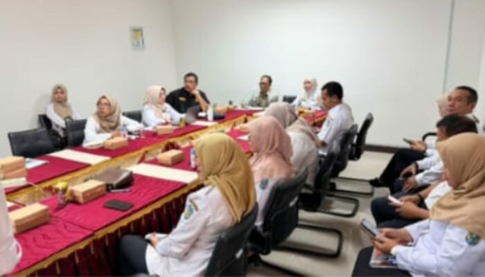 Dewan Pengawas & Manajemen   RSUD Kertosono Menggelar Rapat Koordinas. Dalam Meresmikan DropZone IGD .