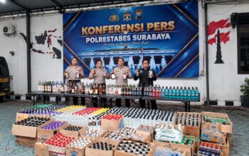 Polrestabes Surabaya Amankan 5.385 Botol Miras dalam Operasi KRYD