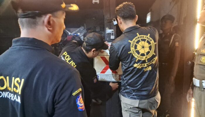 Satpol PP Surabaya Gencarkan Pengawasan Toko Minuman Beralkohol yang Tak Sesuai Ketentuan